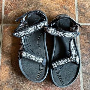 Teva hurricane xlt sandal